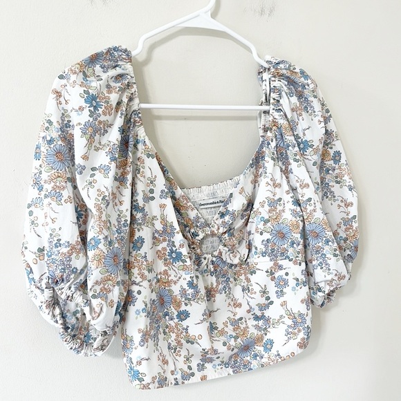 Abercrombie & Fitch Floral Puff Sleeve Poplin O-Ring Smocked Crop Top Size M - Picture 3 of 8